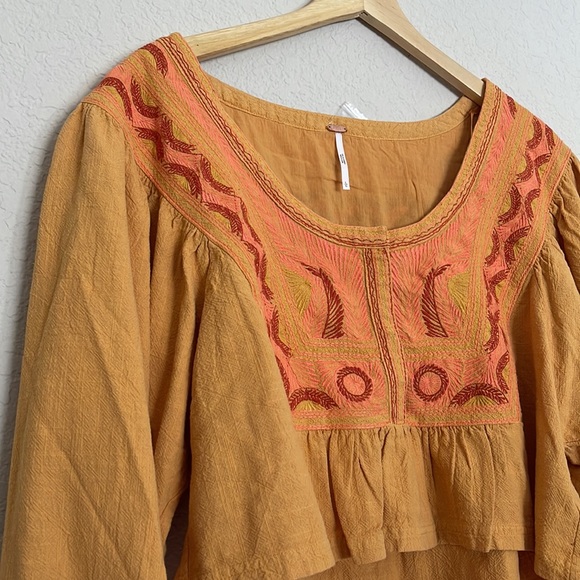 Free People
Iggie Woven Crop Top - Picture 5 of 8